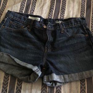 Gap shorts